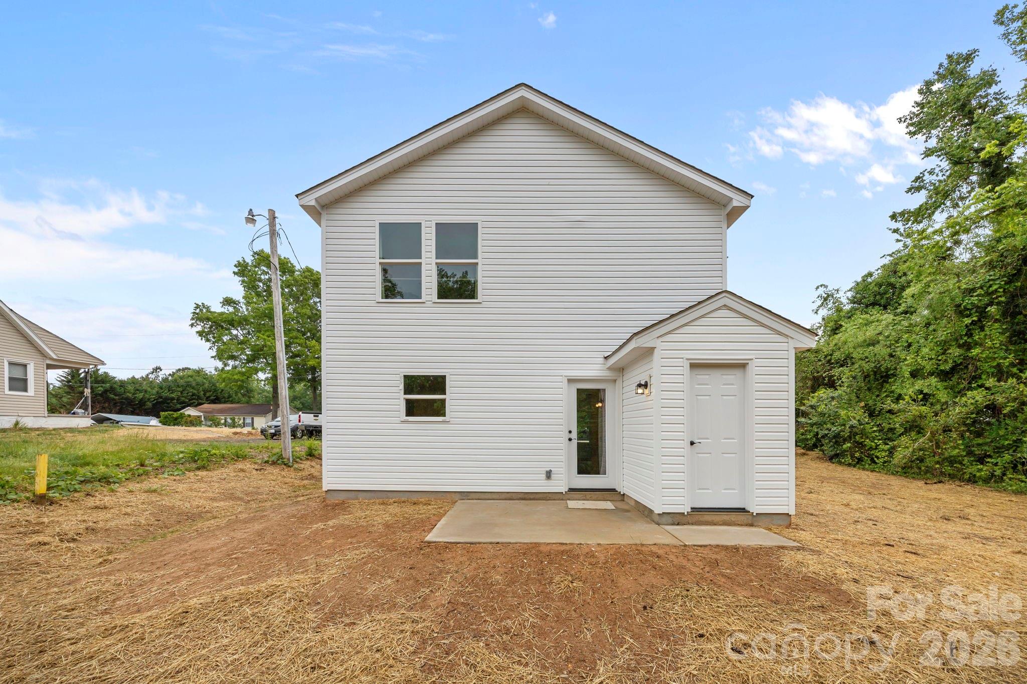 607 N Dixie Street Cherryville NC 28021