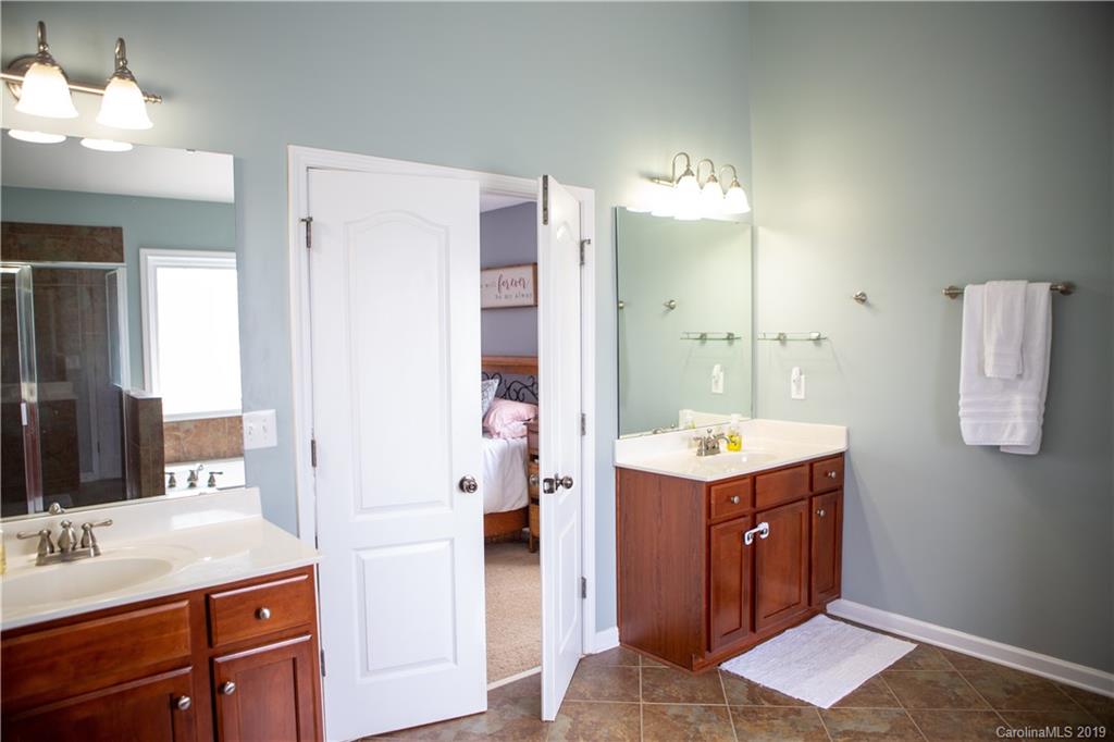 9689 Laurie Avenue Nw Concord NC 28027