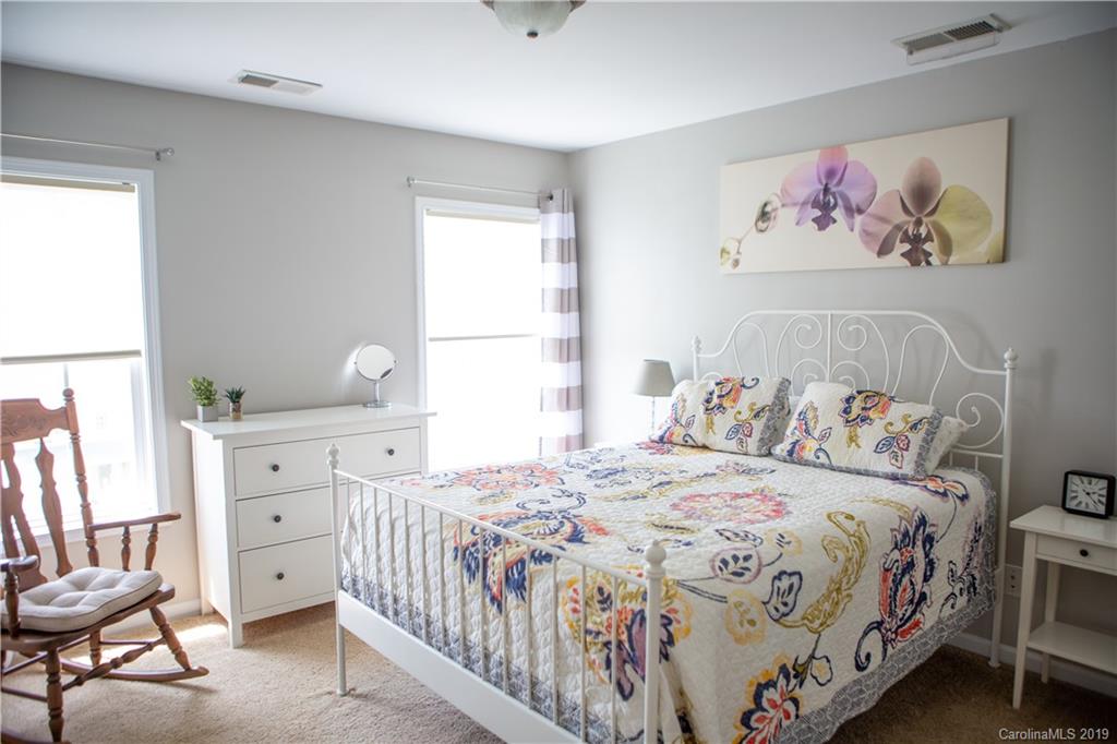 9689 Laurie Avenue Nw Concord NC 28027