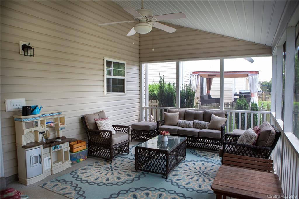 9689 Laurie Avenue Nw Concord NC 28027