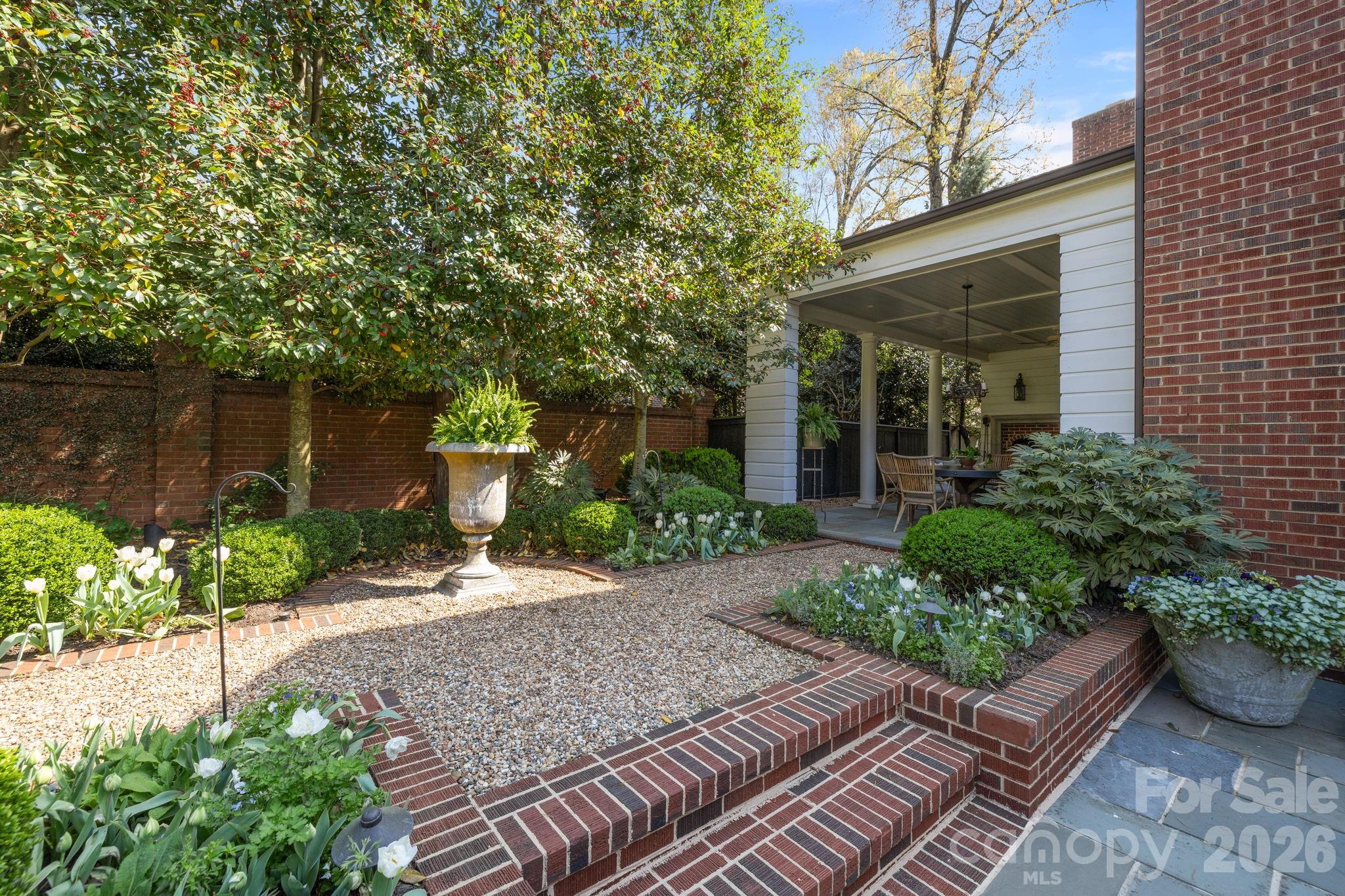 312 Ridgewood Avenue Charlotte NC 28209