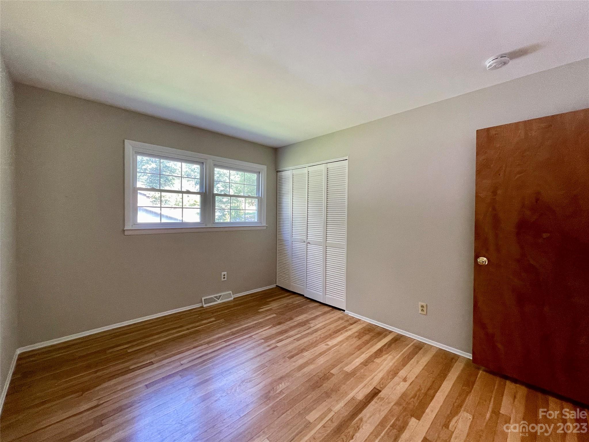 314 Foxcroft Drive Asheville NC 28806