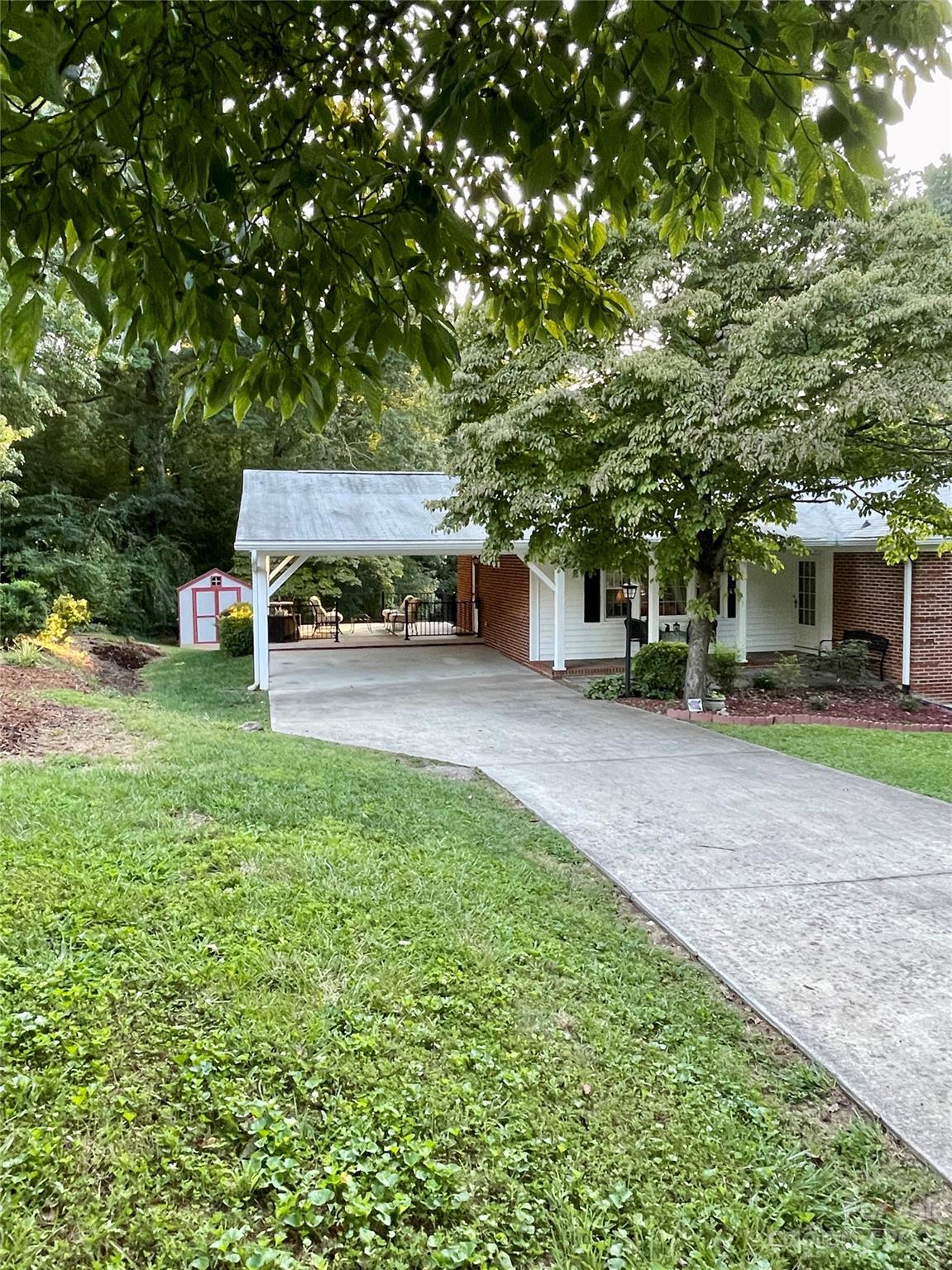 314 Foxcroft Drive Asheville NC 28806