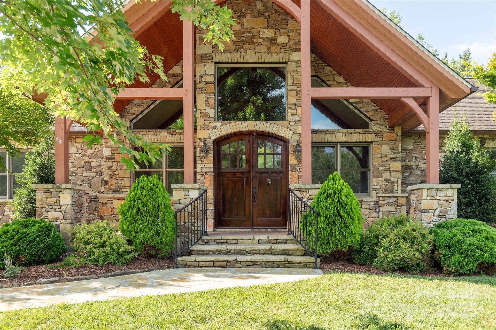 32 Pine Acre Boulevard Asheville NC 28804