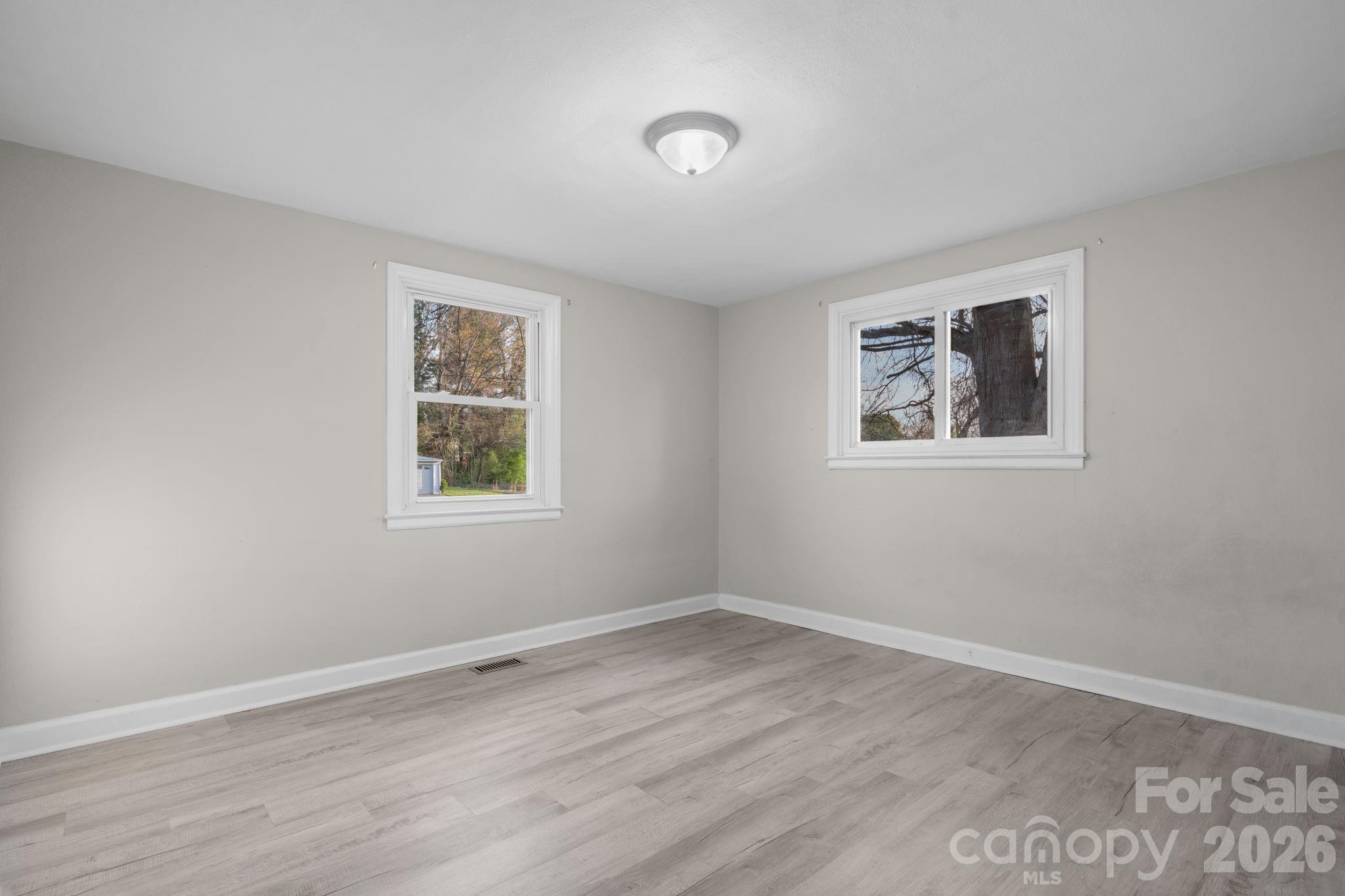 3502 1st Avenue Circle NW Hickory NC 28601
