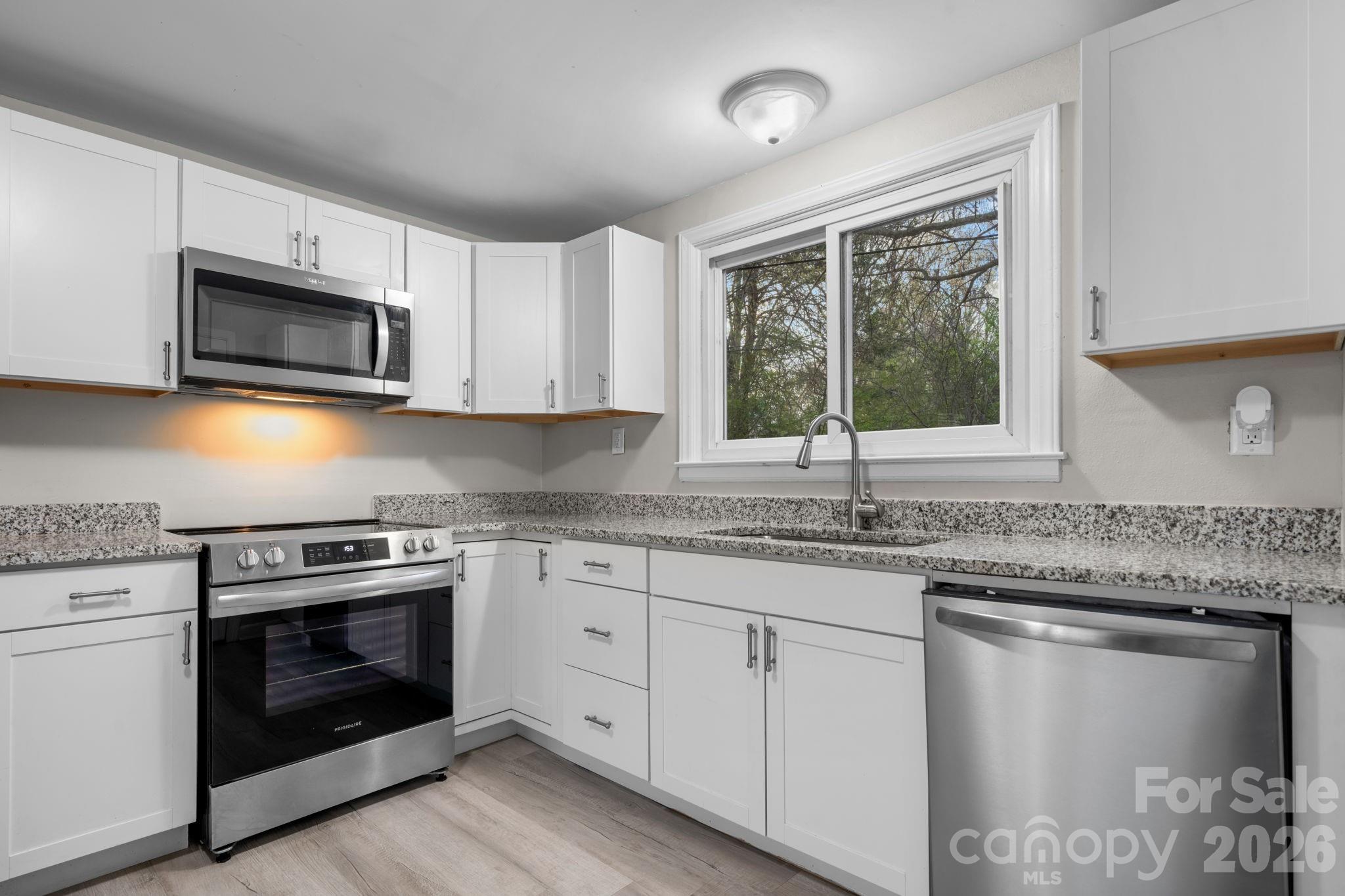 3502 1st Avenue Circle NW Hickory NC 28601