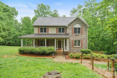 1227 Shirebourn Hickory NC 28602