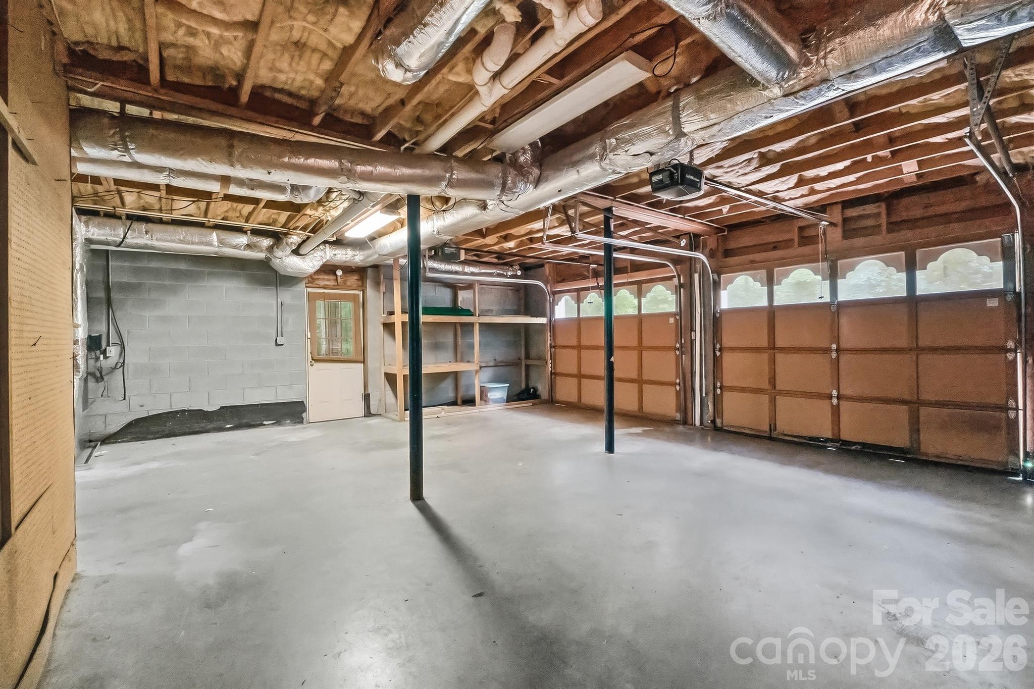 1227 Shirebourn Hickory NC 28602