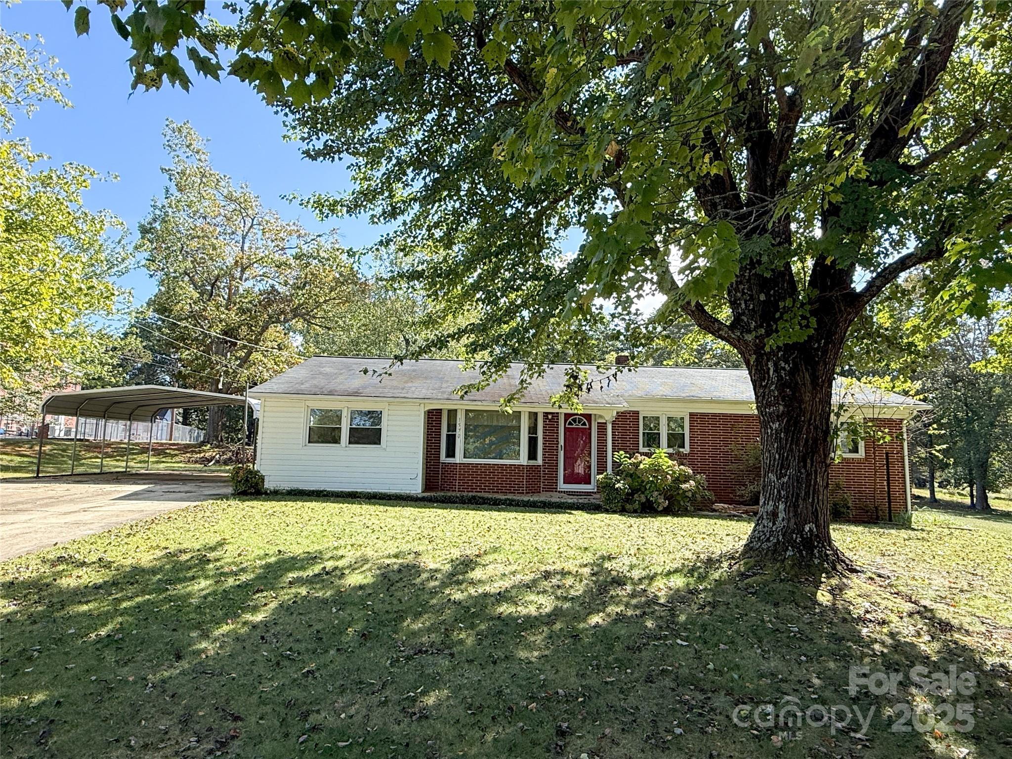 1570 N Catawba Church Avenue Lenoir NC 28645