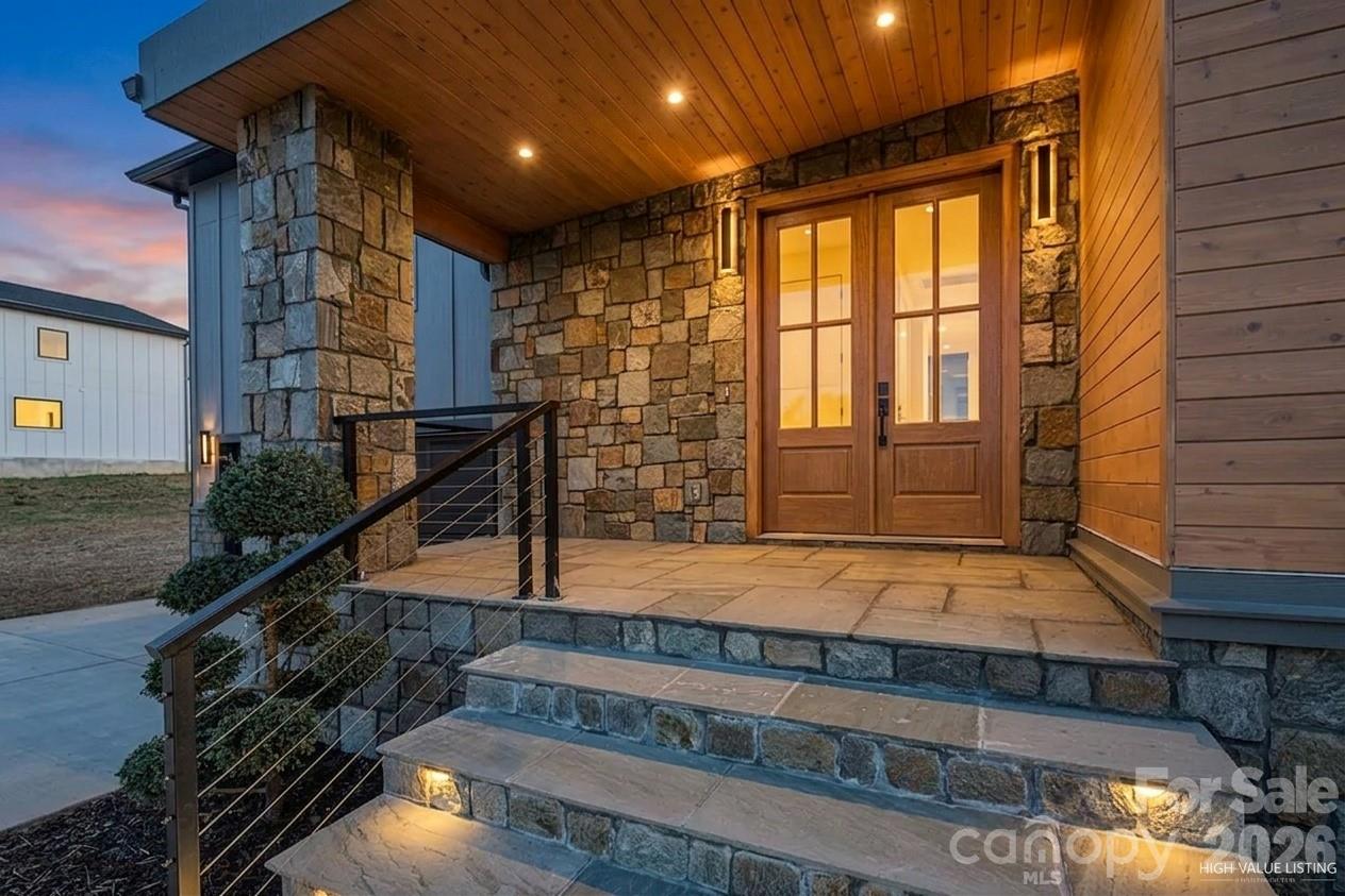 742 New Hope Road Flat Rock NC 28731