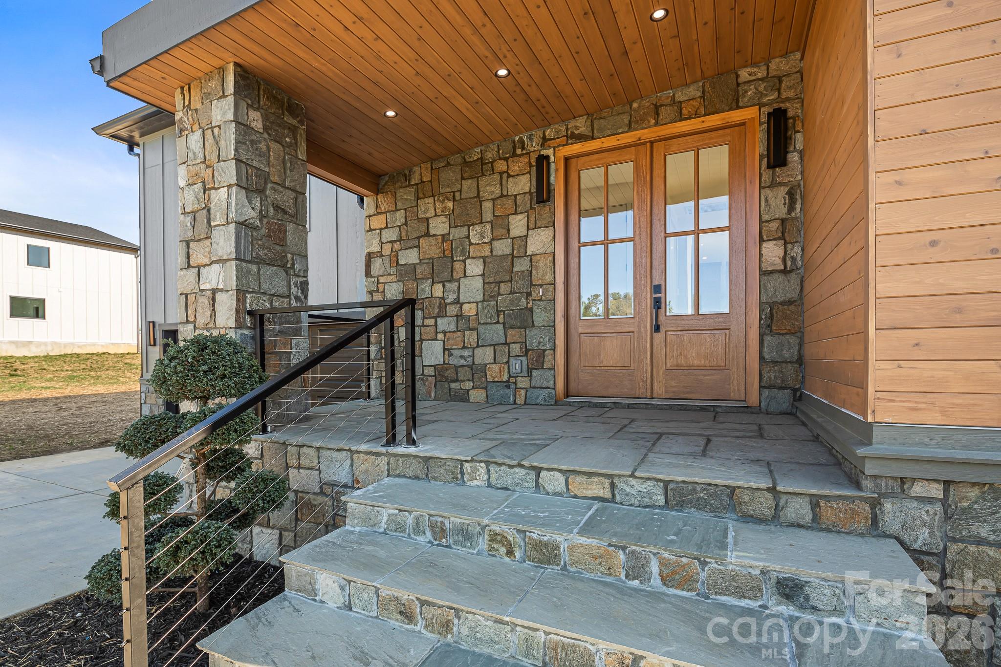 742 New Hope Road Flat Rock NC 28731