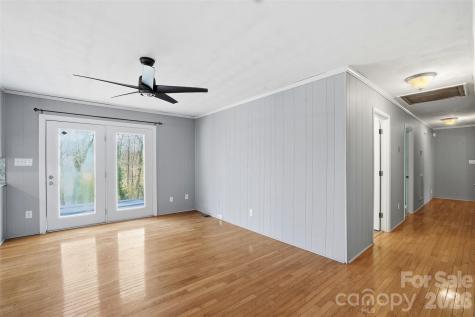 324 Pawley Drive Charlotte NC 28214