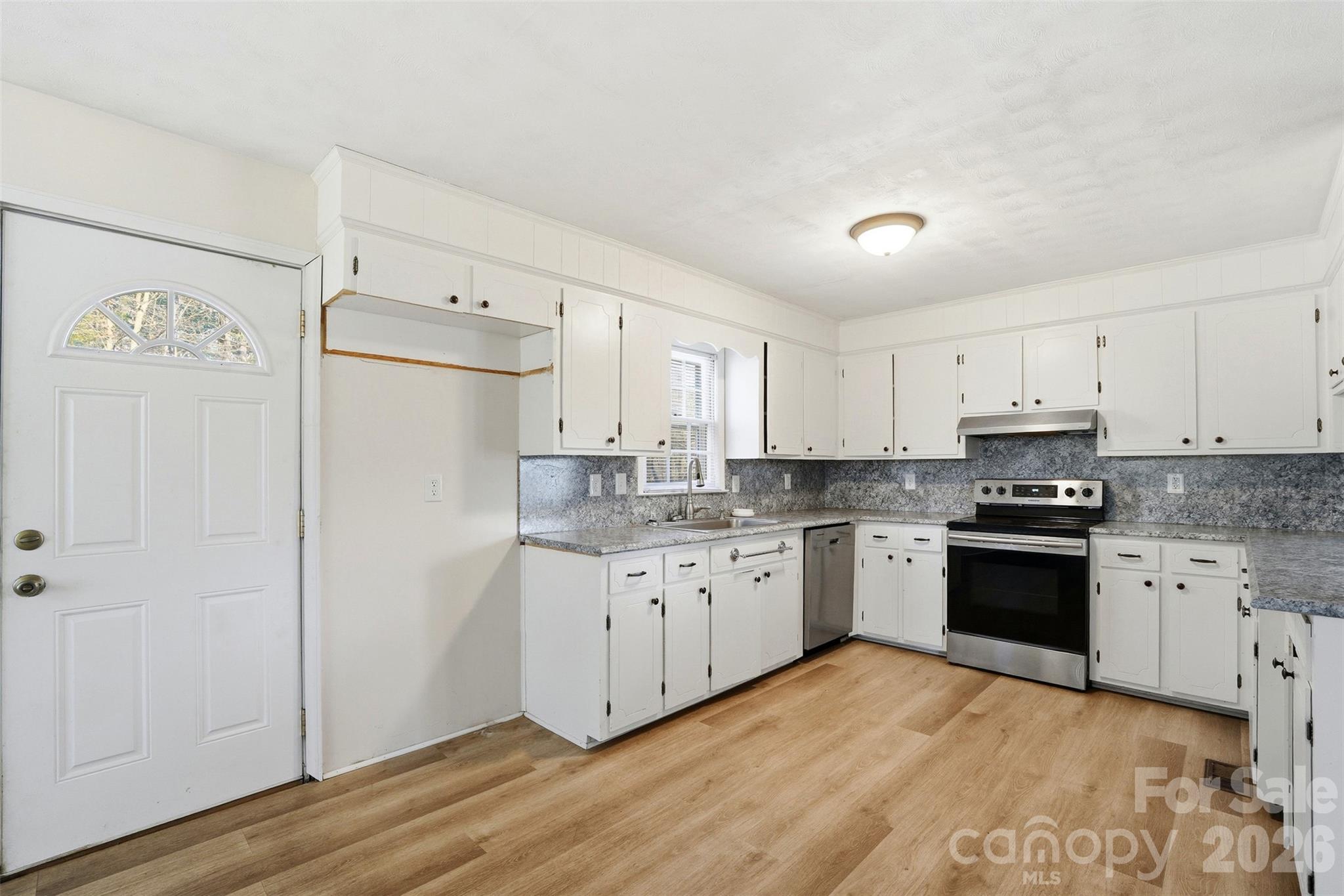 324 Pawley Drive Charlotte NC 28214