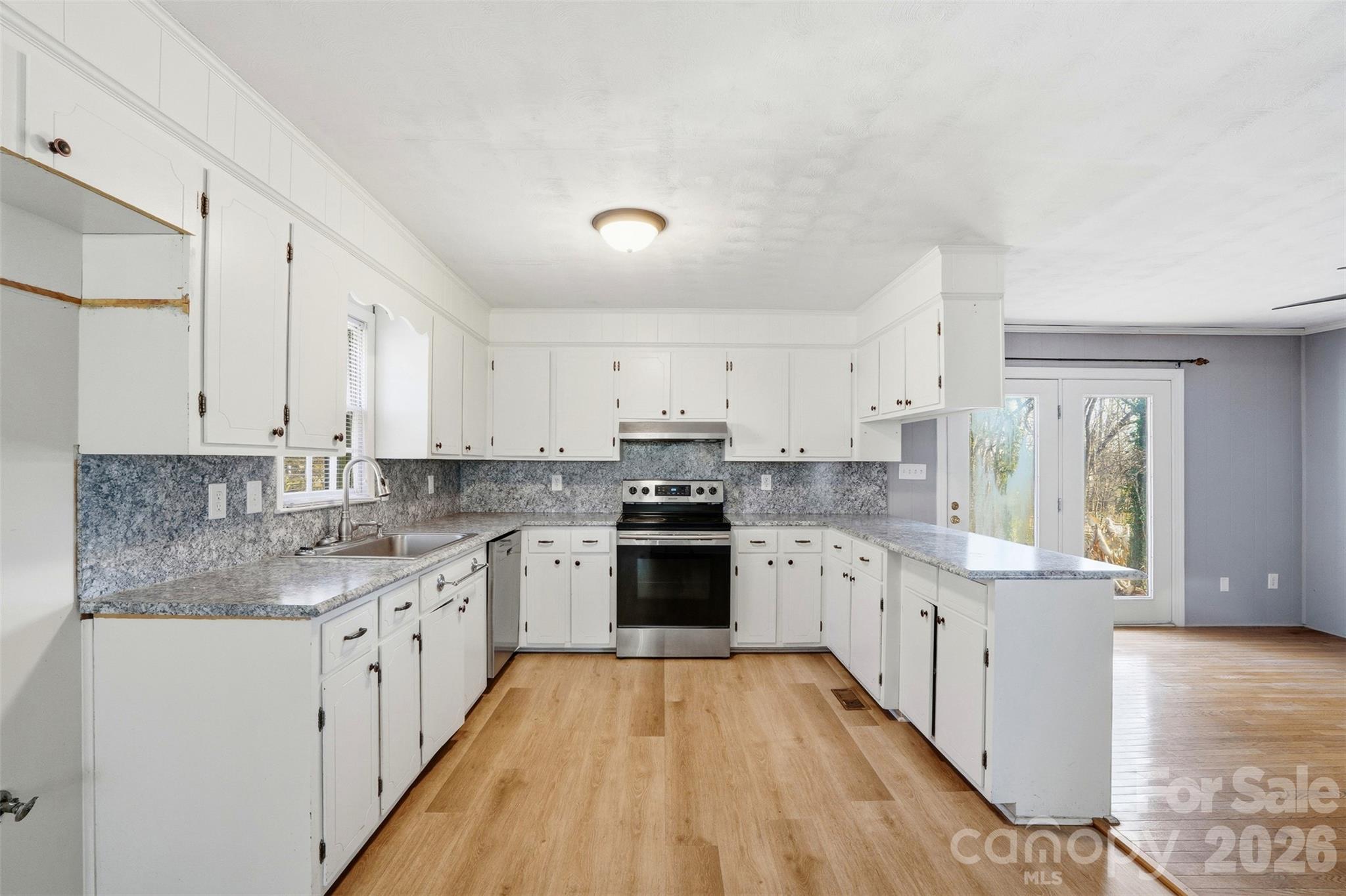 324 Pawley Drive Charlotte NC 28214