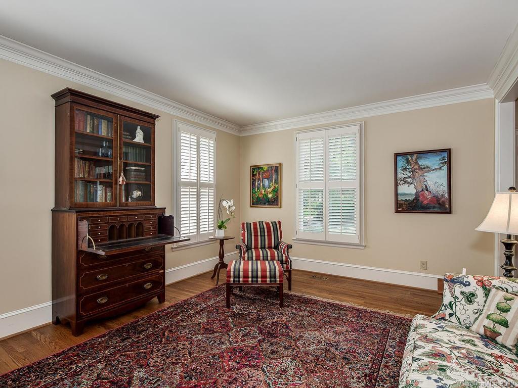 1227 Kingscross Drive Charlotte NC 28211