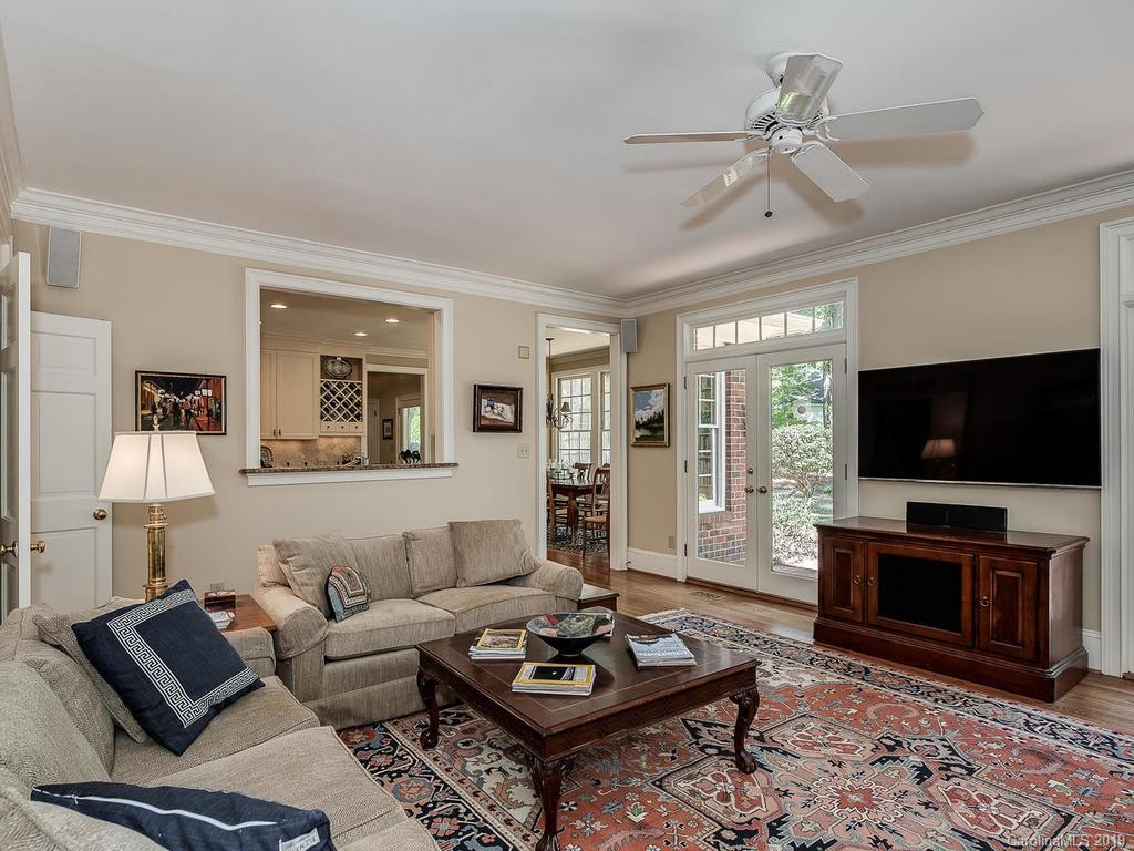 1227 Kingscross Drive Charlotte NC 28211