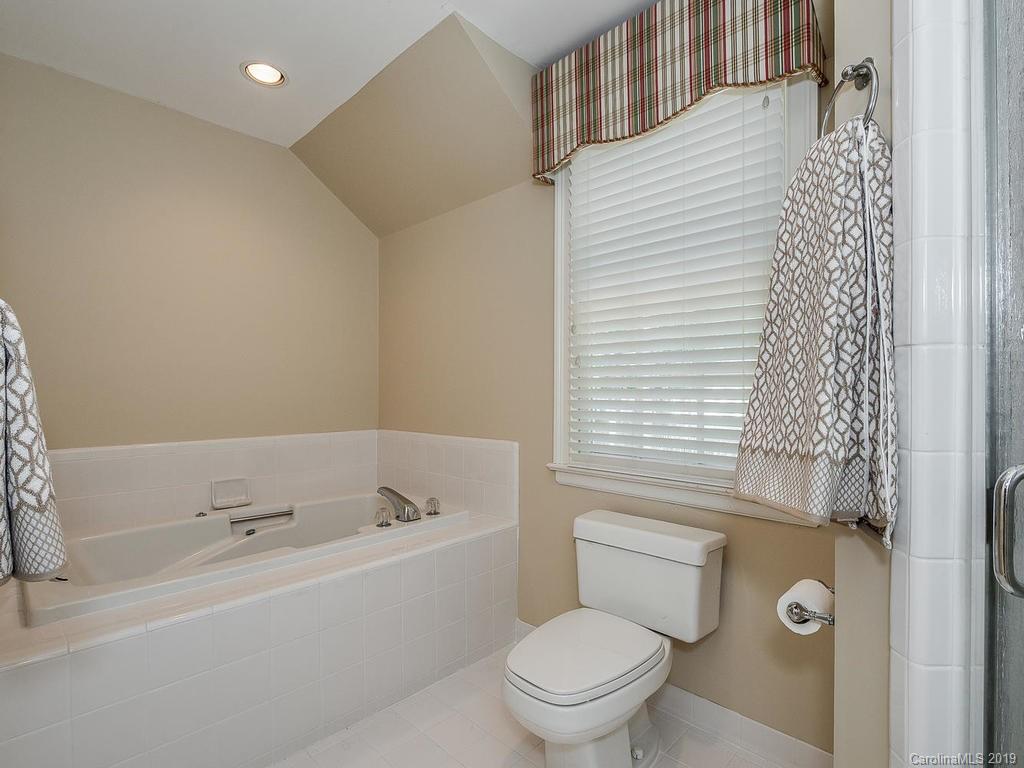 1227 Kingscross Drive Charlotte NC 28211