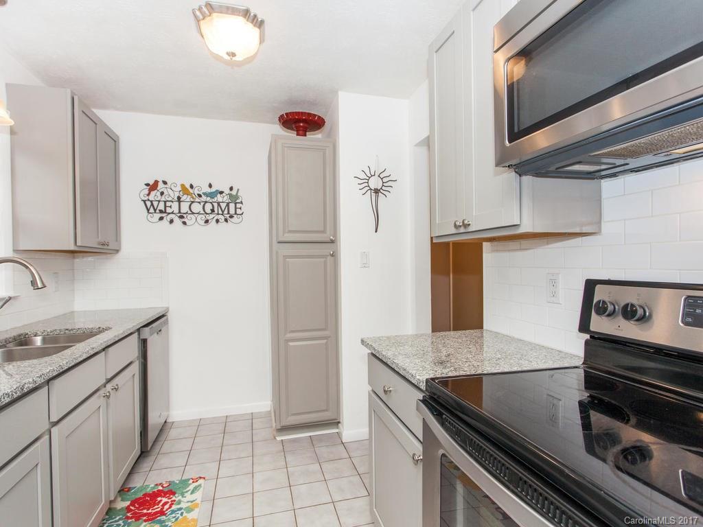 53 Knob Hill Road Asheville NC 28806