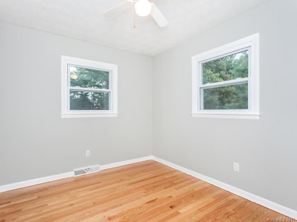 53 Knob Hill Road Asheville NC 28806