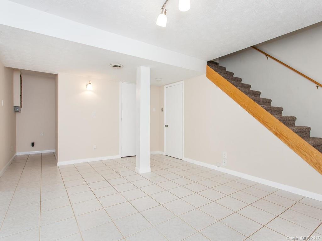 53 Knob Hill Road Asheville NC 28806
