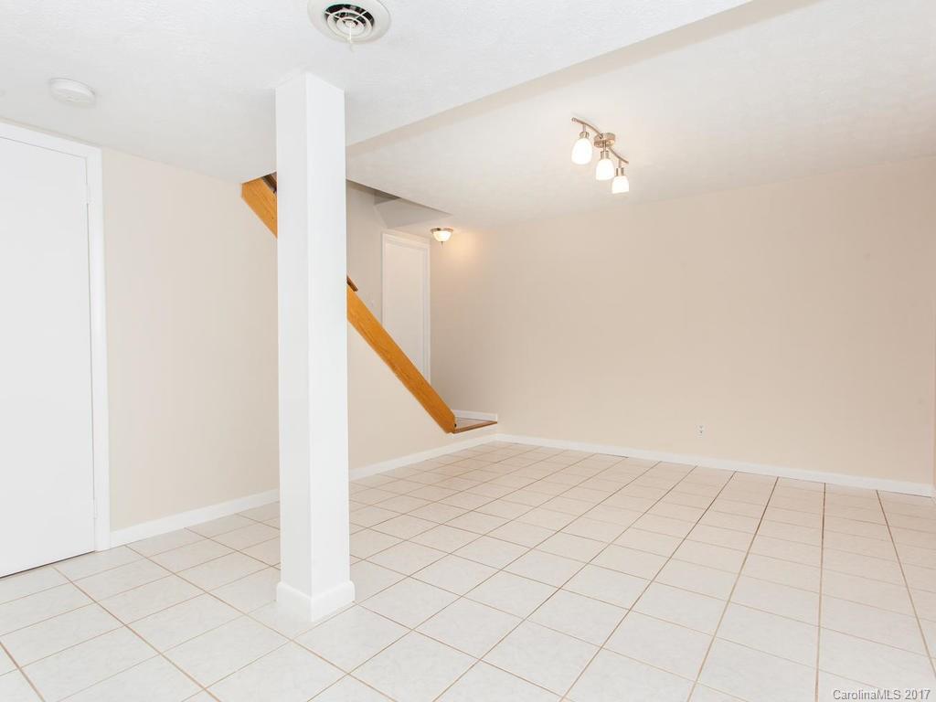 53 Knob Hill Road Asheville NC 28806