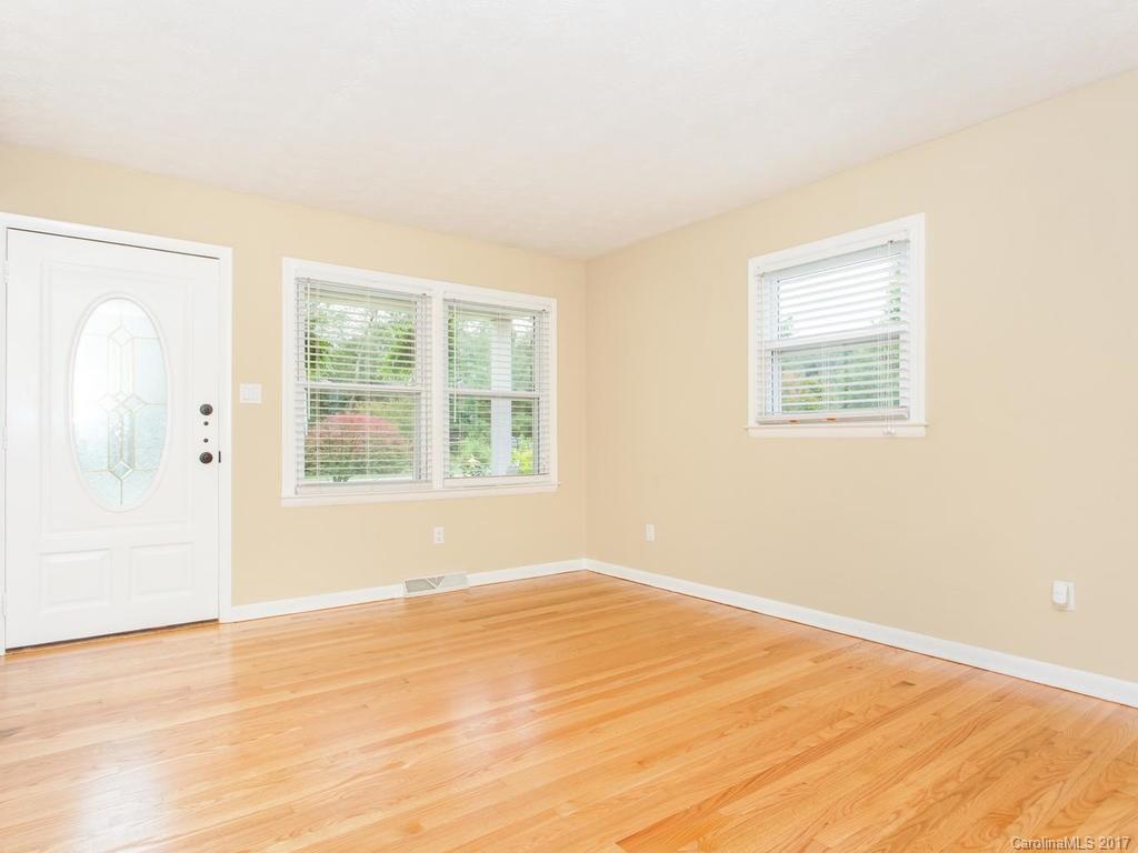53 Knob Hill Road Asheville NC 28806