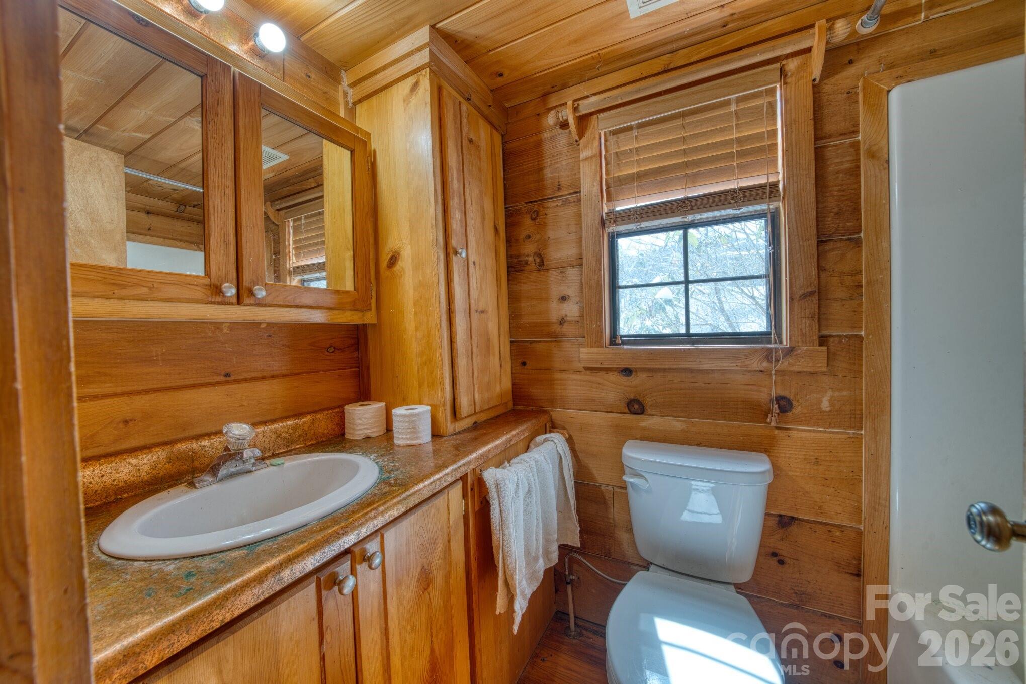 292 Crow Lane Burnsville NC 28714