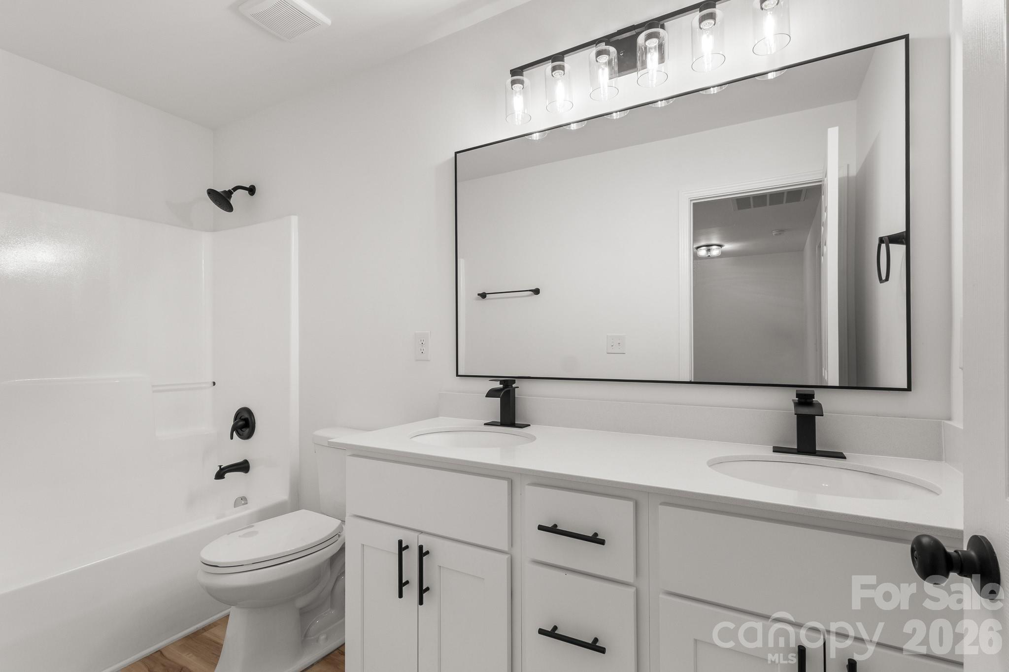 8723 Buttonwood Court Charlotte NC 28215