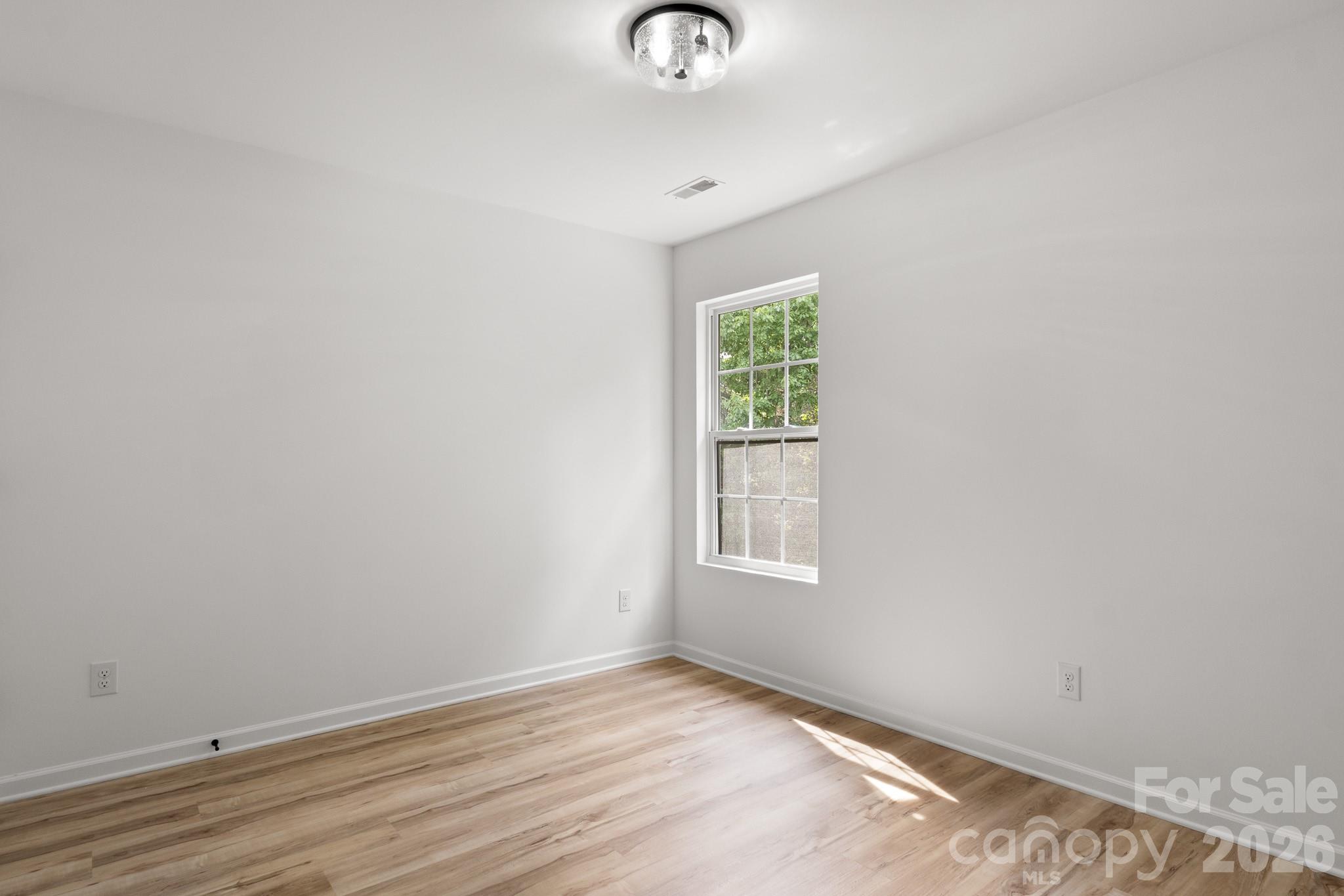 8723 Buttonwood Court Charlotte NC 28215