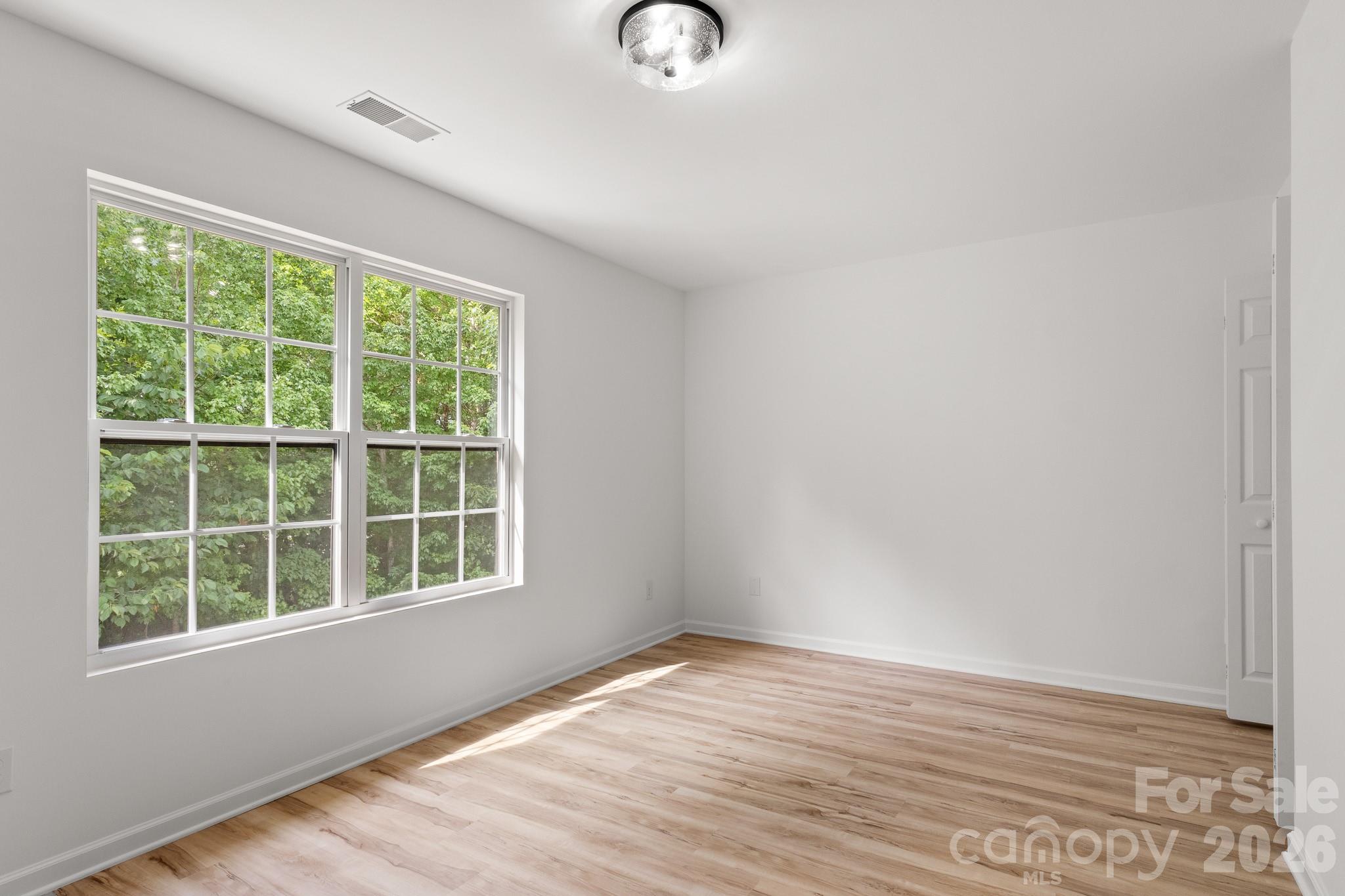 8723 Buttonwood Court Charlotte NC 28215
