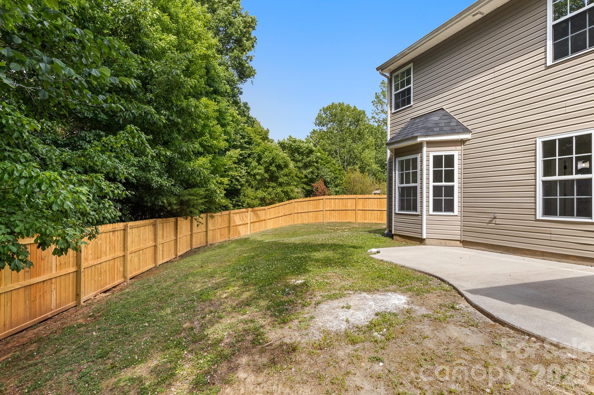 8723 Buttonwood Court Charlotte NC 28215