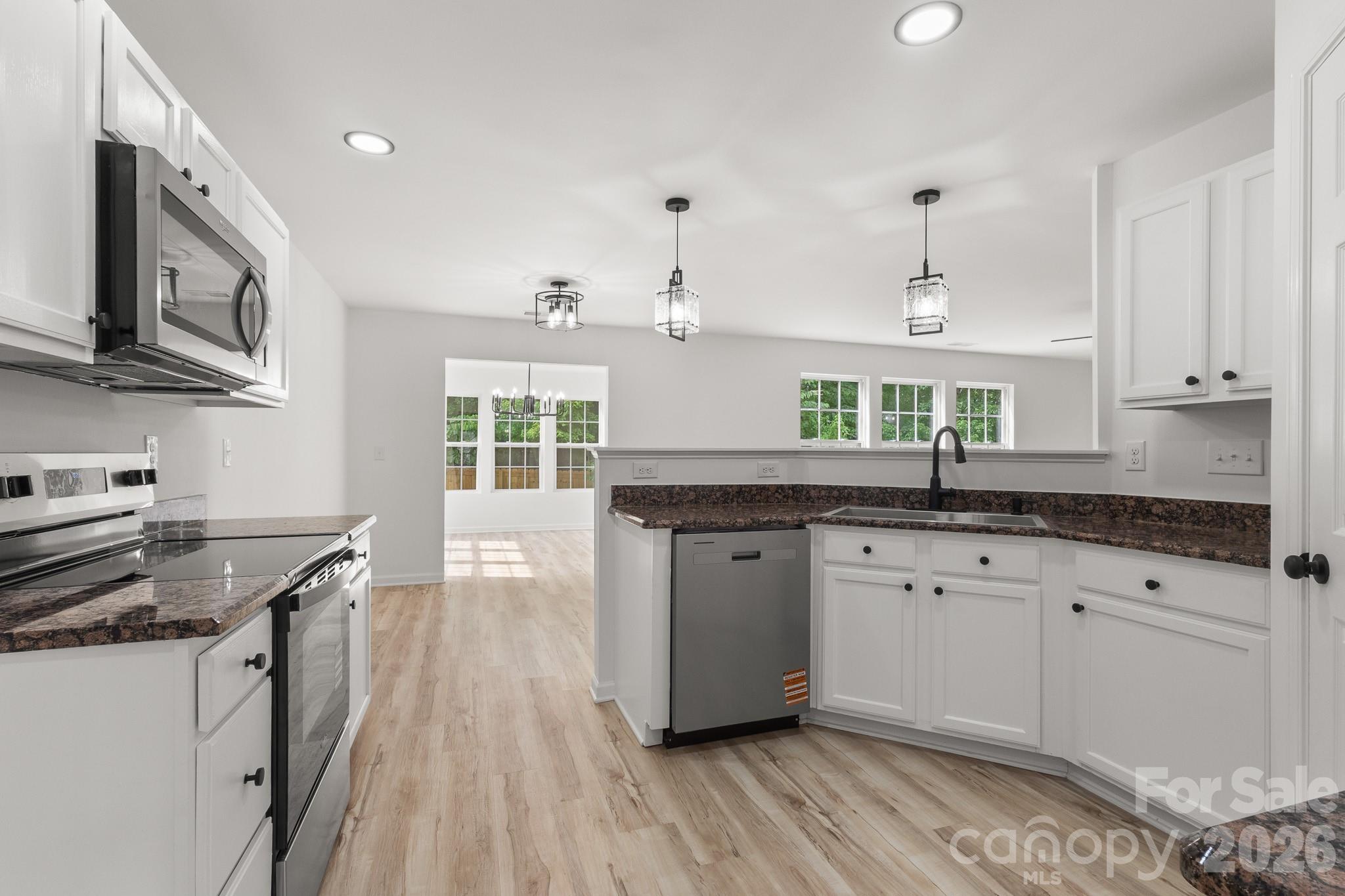 8723 Buttonwood Court Charlotte NC 28215
