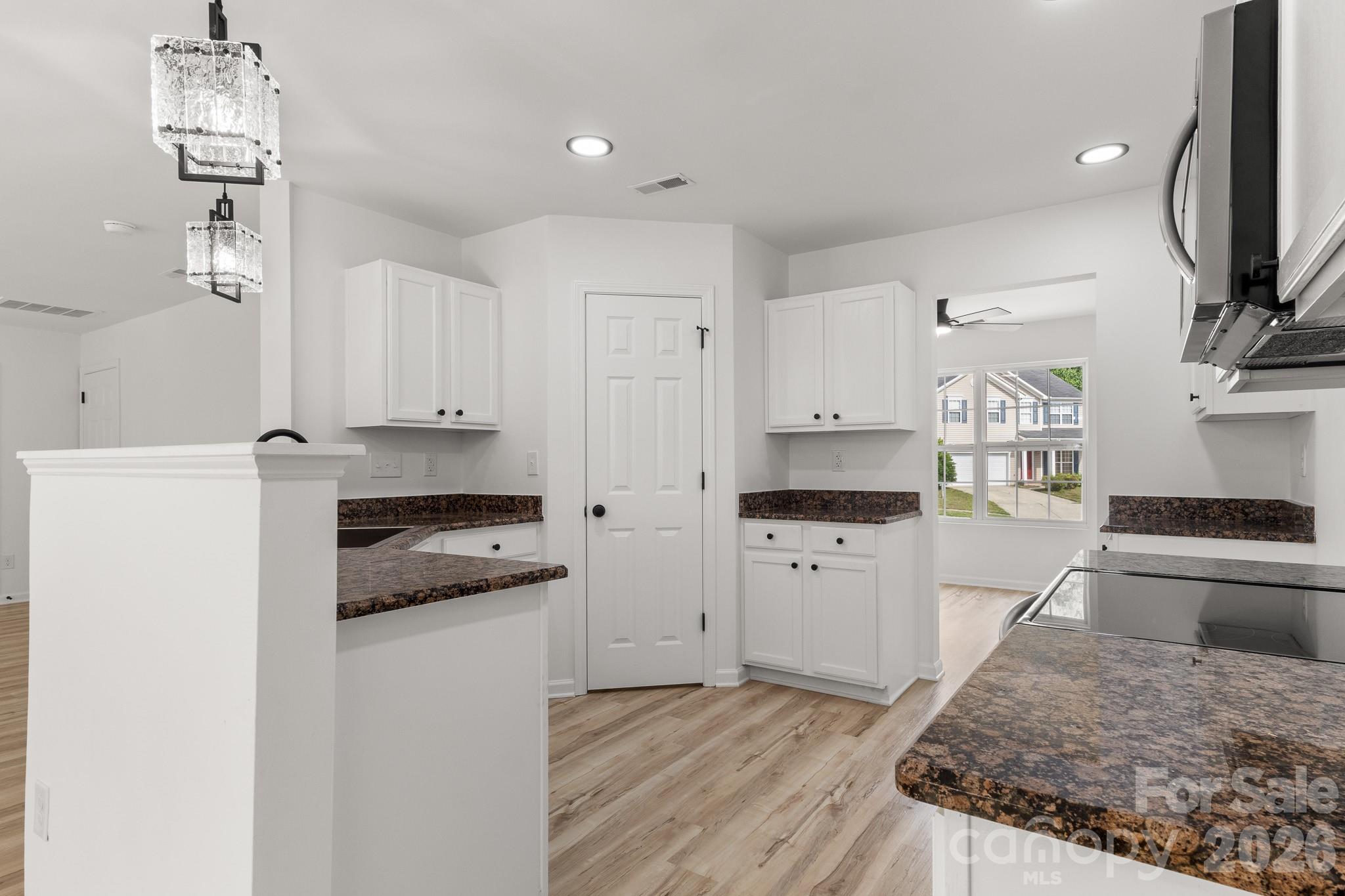 8723 Buttonwood Court Charlotte NC 28215