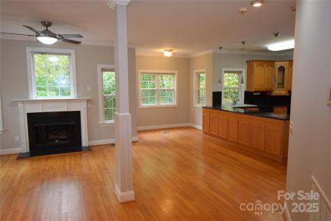 809 Pine Forest Road Charlotte NC 28214