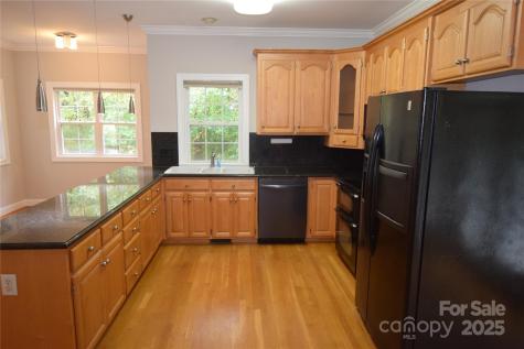 809 Pine Forest Road Charlotte NC 28214