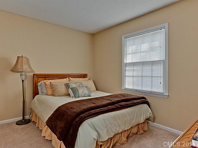 613 Silversmith Lane Charlotte NC 28270