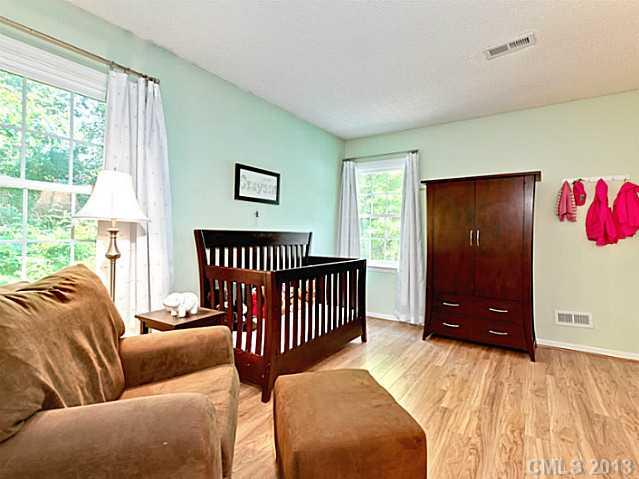 613 Silversmith Lane Charlotte NC 28270