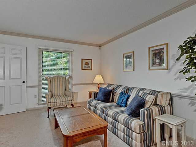 613 Silversmith Lane Charlotte NC 28270