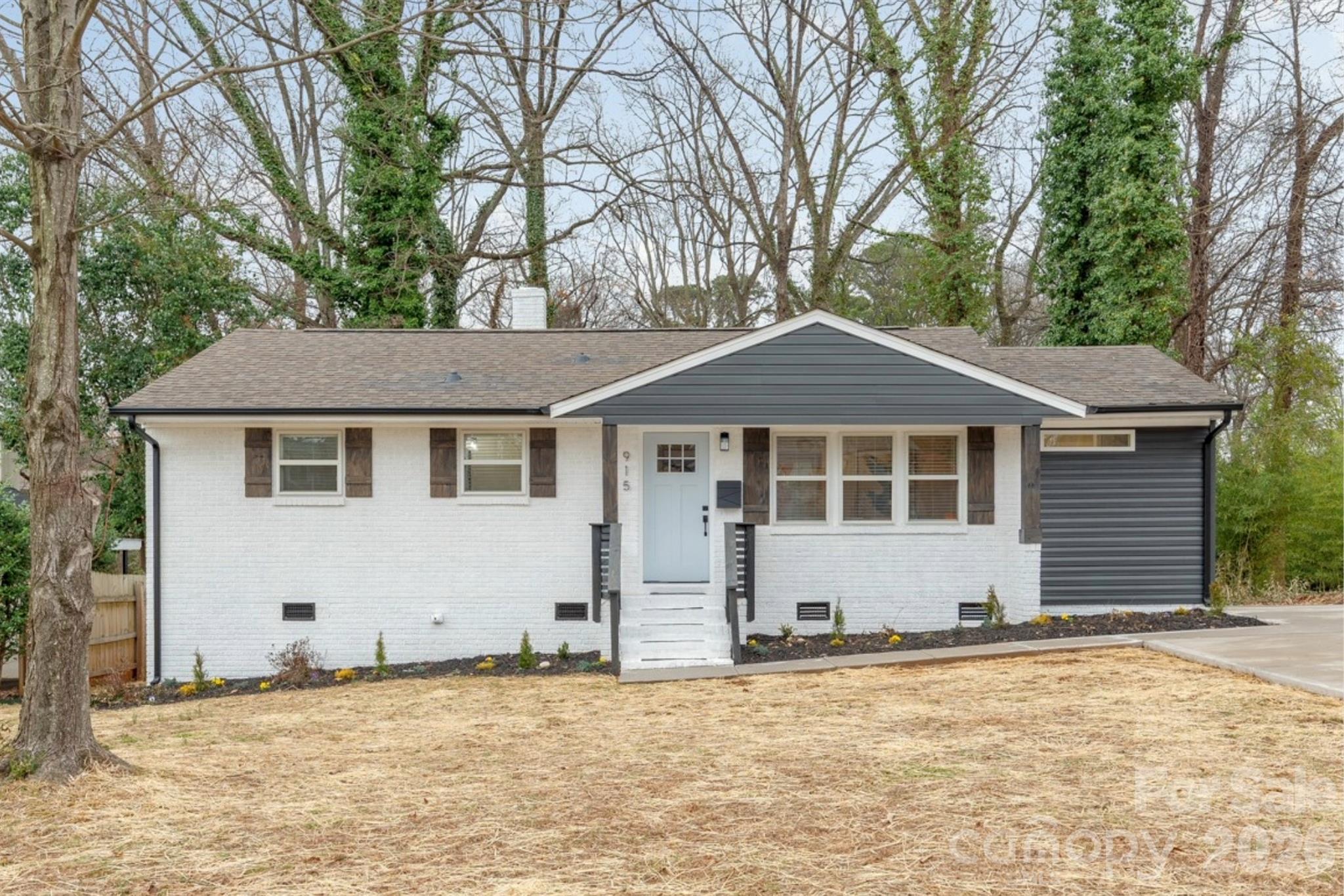 915 Crestmere Street Charlotte NC 28208