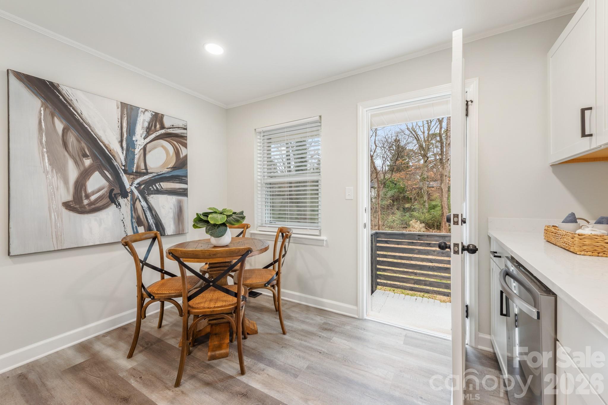 915 Crestmere Street Charlotte NC 28208