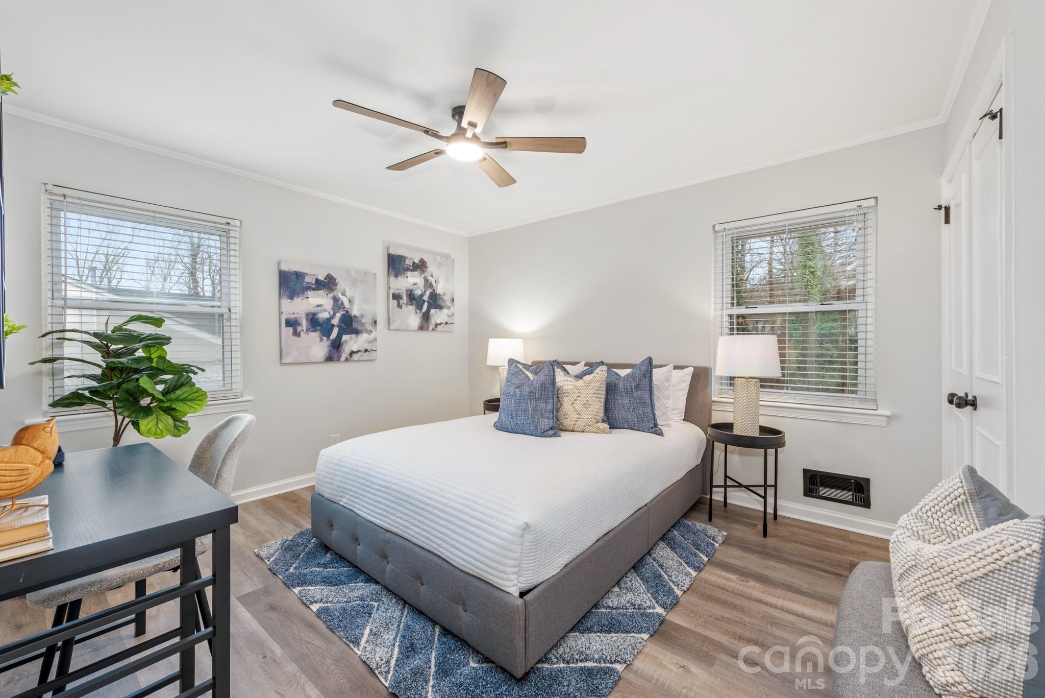 915 Crestmere Street Charlotte NC 28208