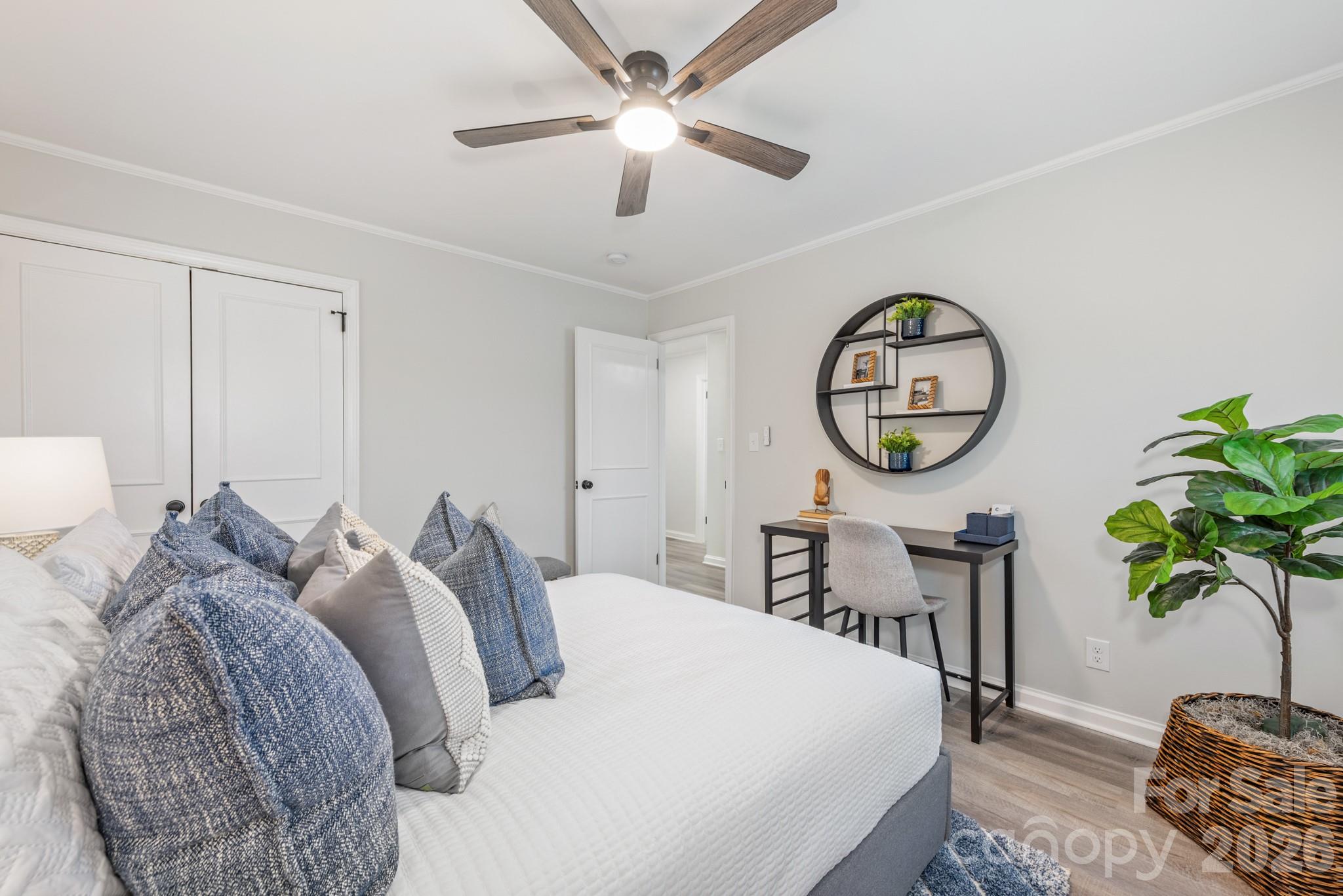915 Crestmere Street Charlotte NC 28208