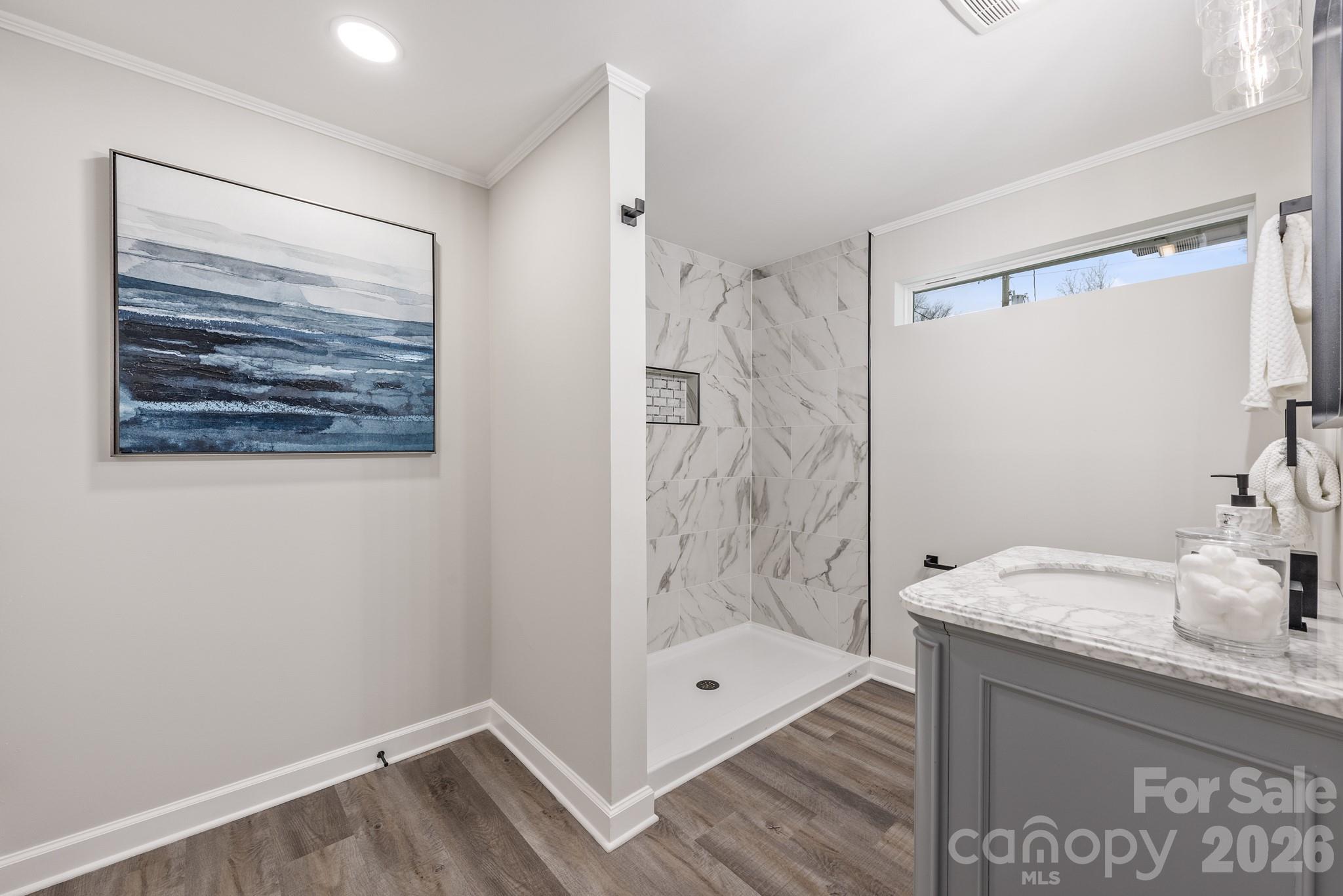 915 Crestmere Street Charlotte NC 28208