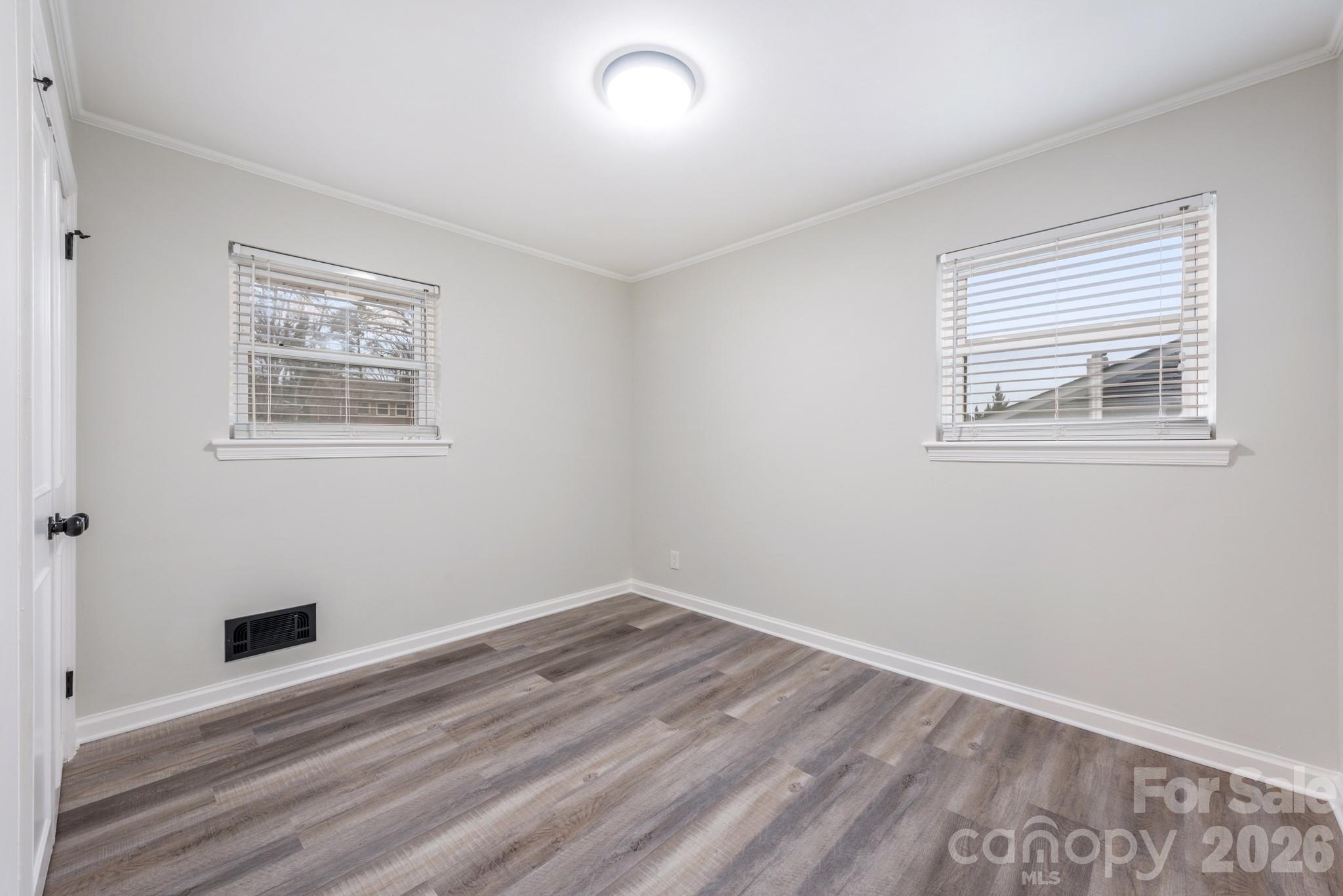 915 Crestmere Street Charlotte NC 28208
