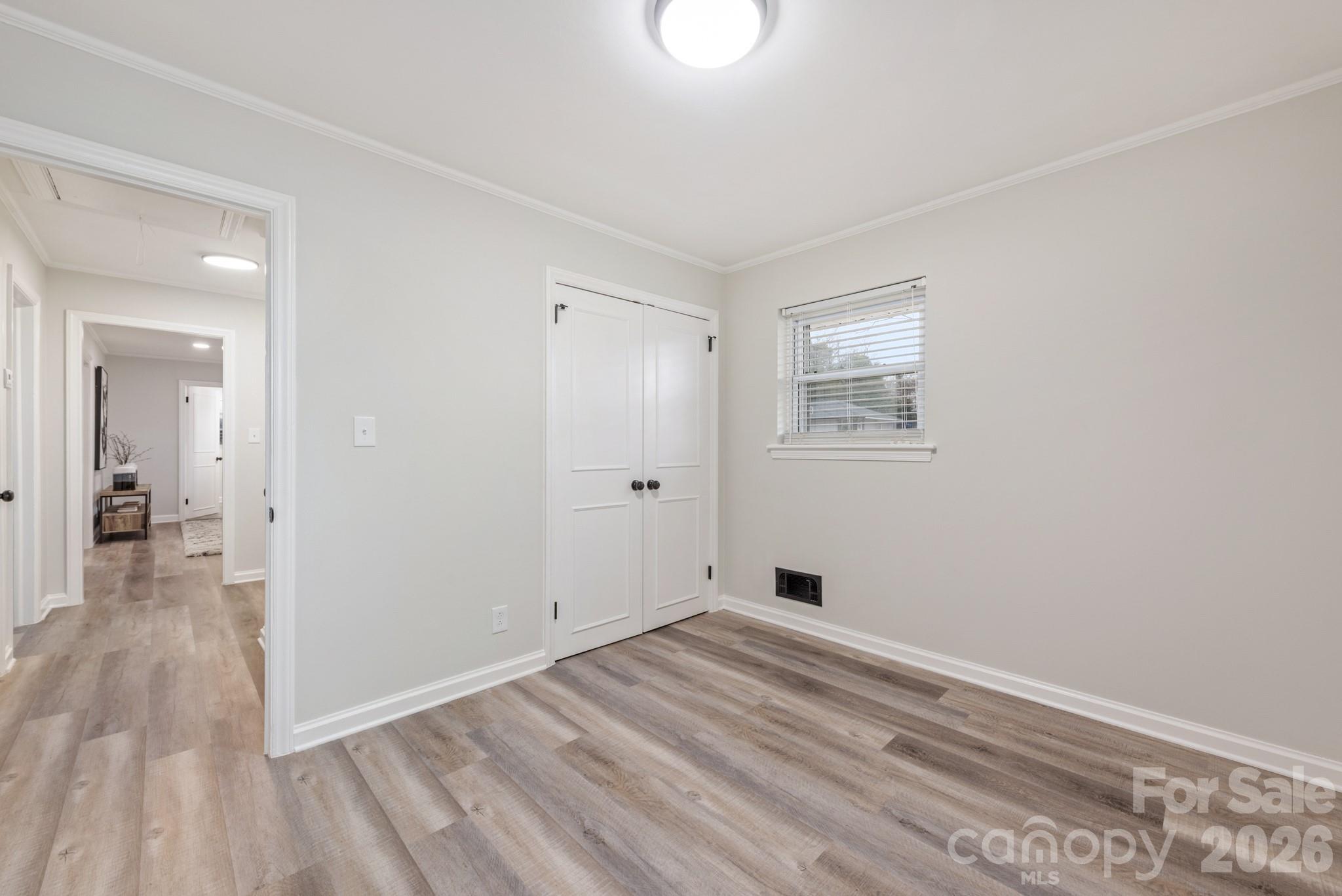 915 Crestmere Street Charlotte NC 28208