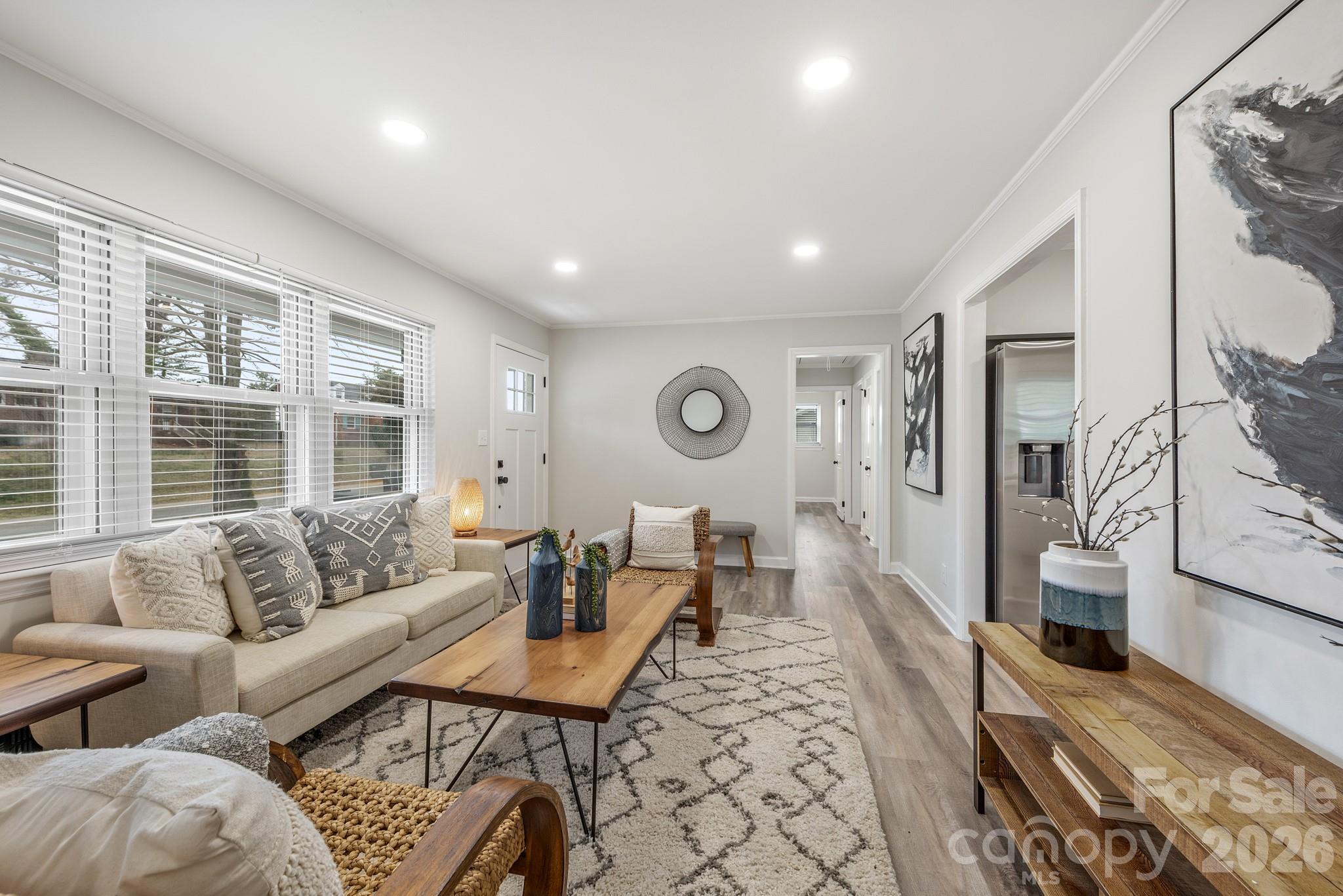 915 Crestmere Street Charlotte NC 28208