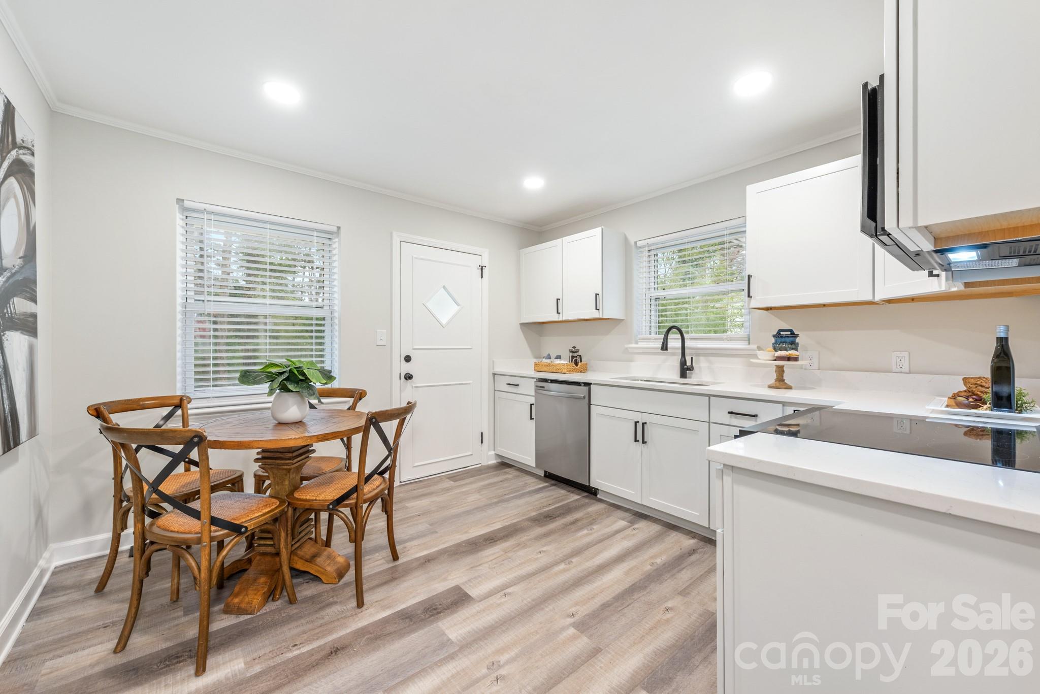 915 Crestmere Street Charlotte NC 28208