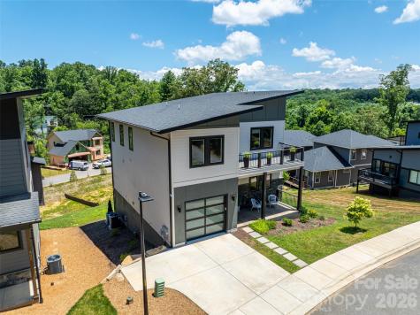 303 Iron Ridge Loop Asheville NC 28806