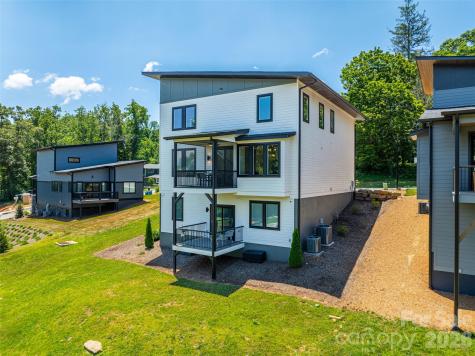 303 Iron Ridge Loop Asheville NC 28806