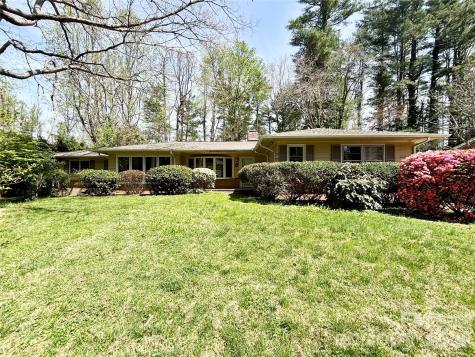 2732 Holly Hill Drive N Hendersonville NC 28791